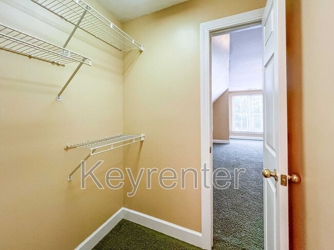 Building Photo - 112 Park Meade Dr