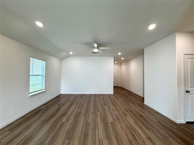 Building Photo - 4910 Dry Creek Rd