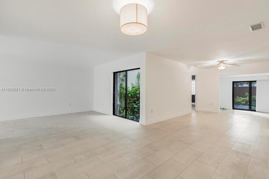 Building Photo - 5850 SW 149th Ave