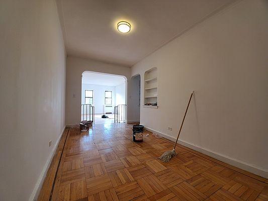 Building Photo - 2 bedroom in Bronx NY 10452