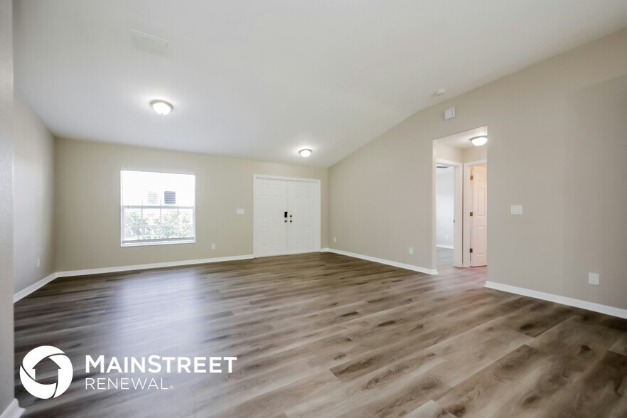 Building Photo - 3607 75th St W