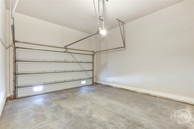 Building Photo - 433 Port St