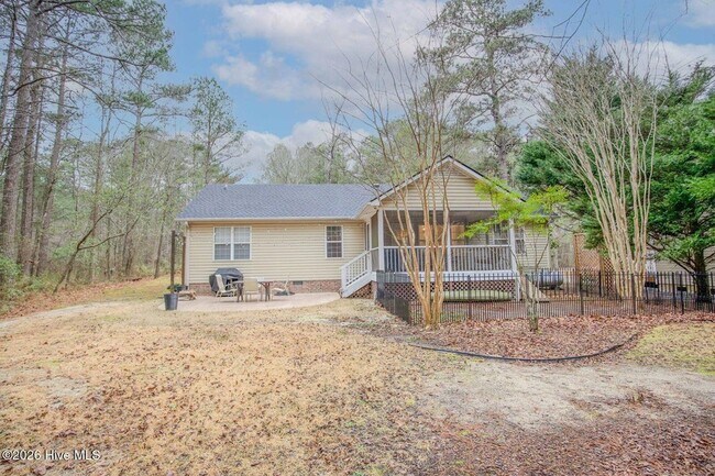 Building Photo - 681 Ginesing Dr