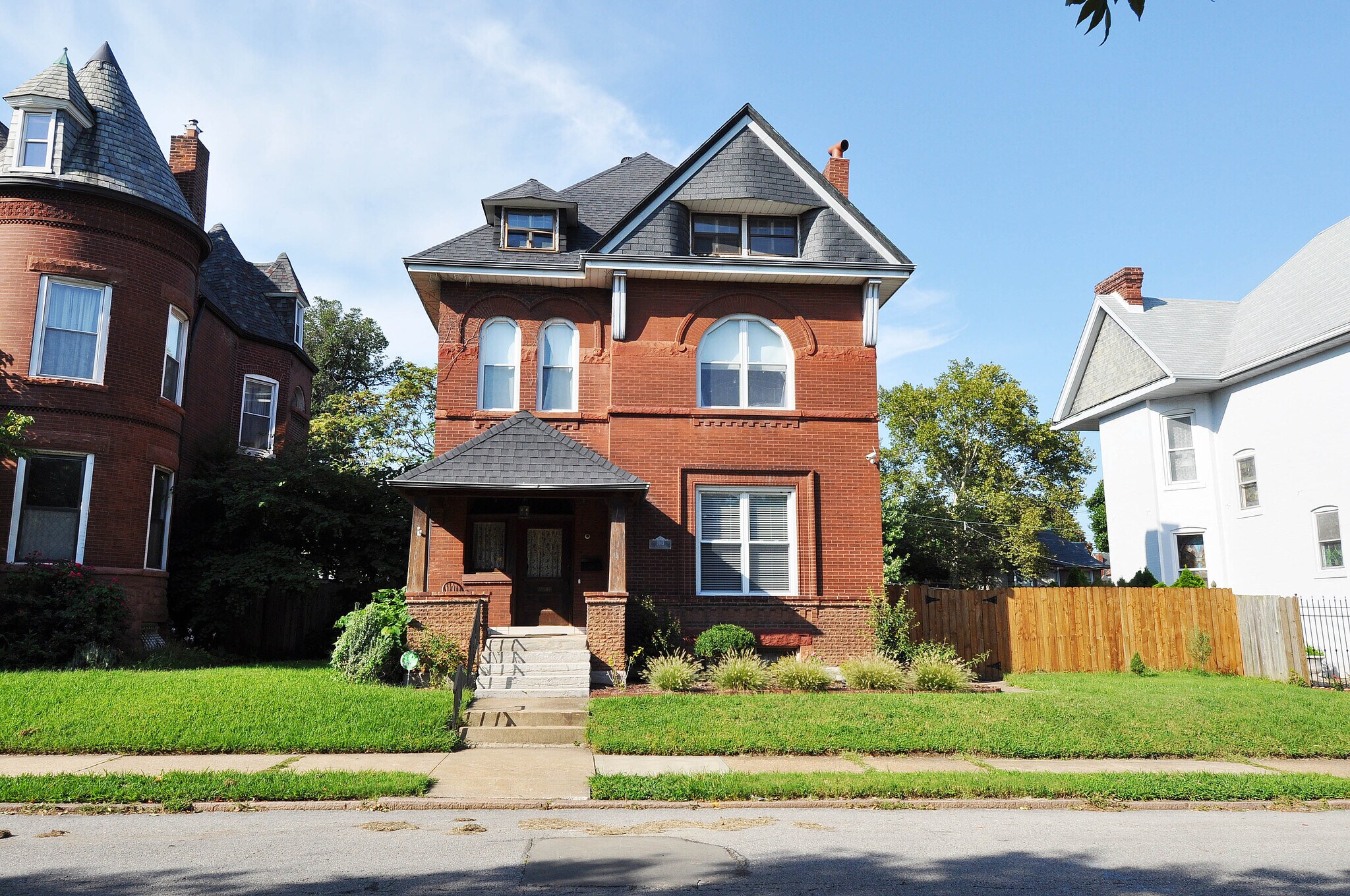 Building Photo - 3103 Shenandoah Ave