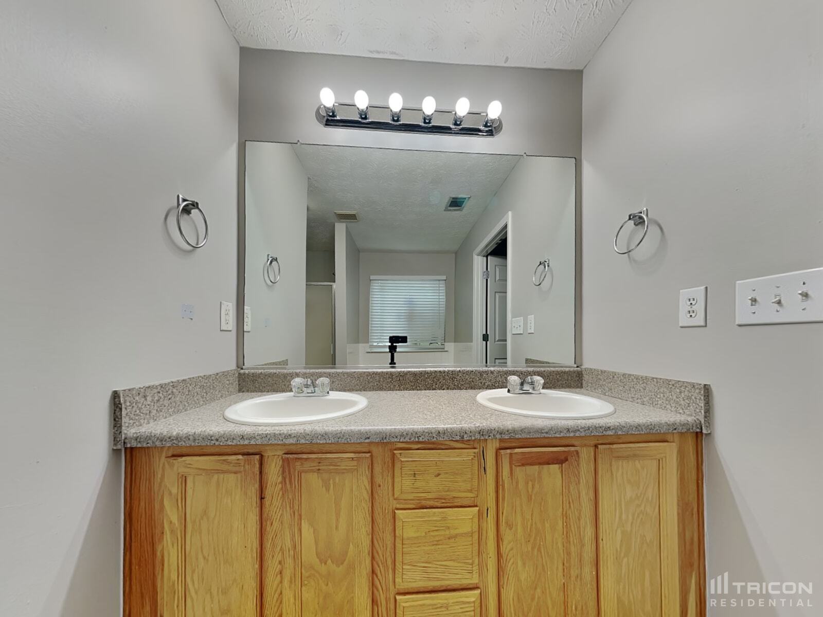 Building Photo - 4124 Waters End Ln