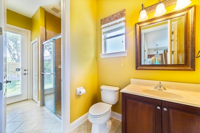 Building Photo - 425 Gallardo Cir