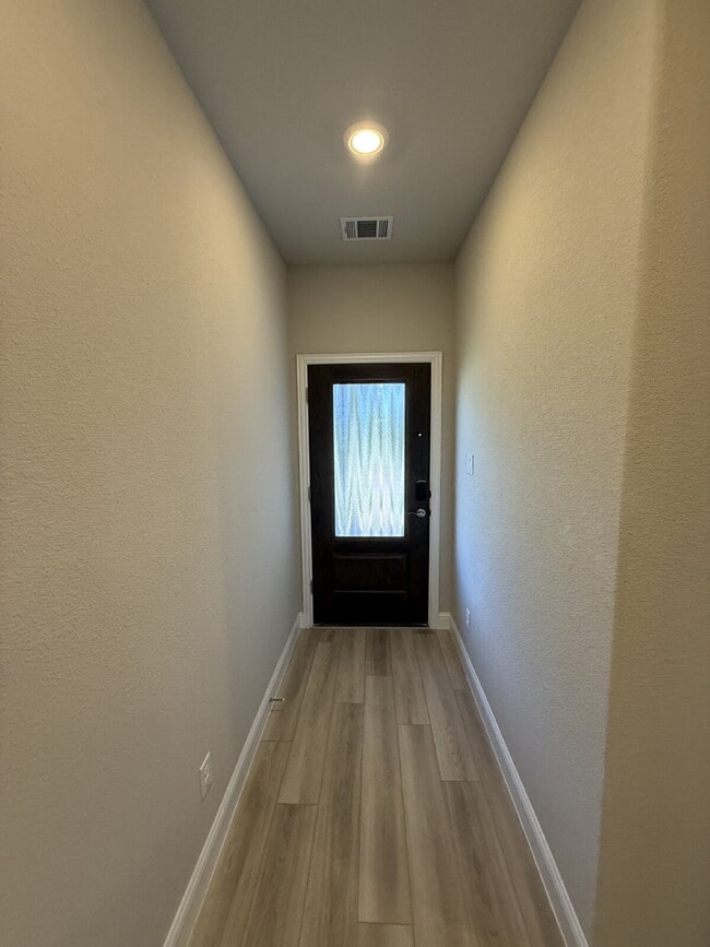 Building Photo - 3215 Sedge Grass Dr