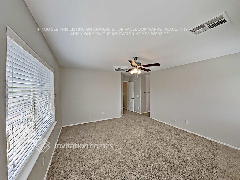 Building Photo - 3942 E Yeager Dr