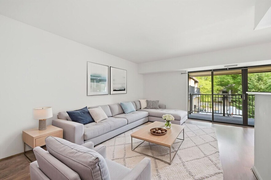 Building Photo - 2255 Castle Rock Square