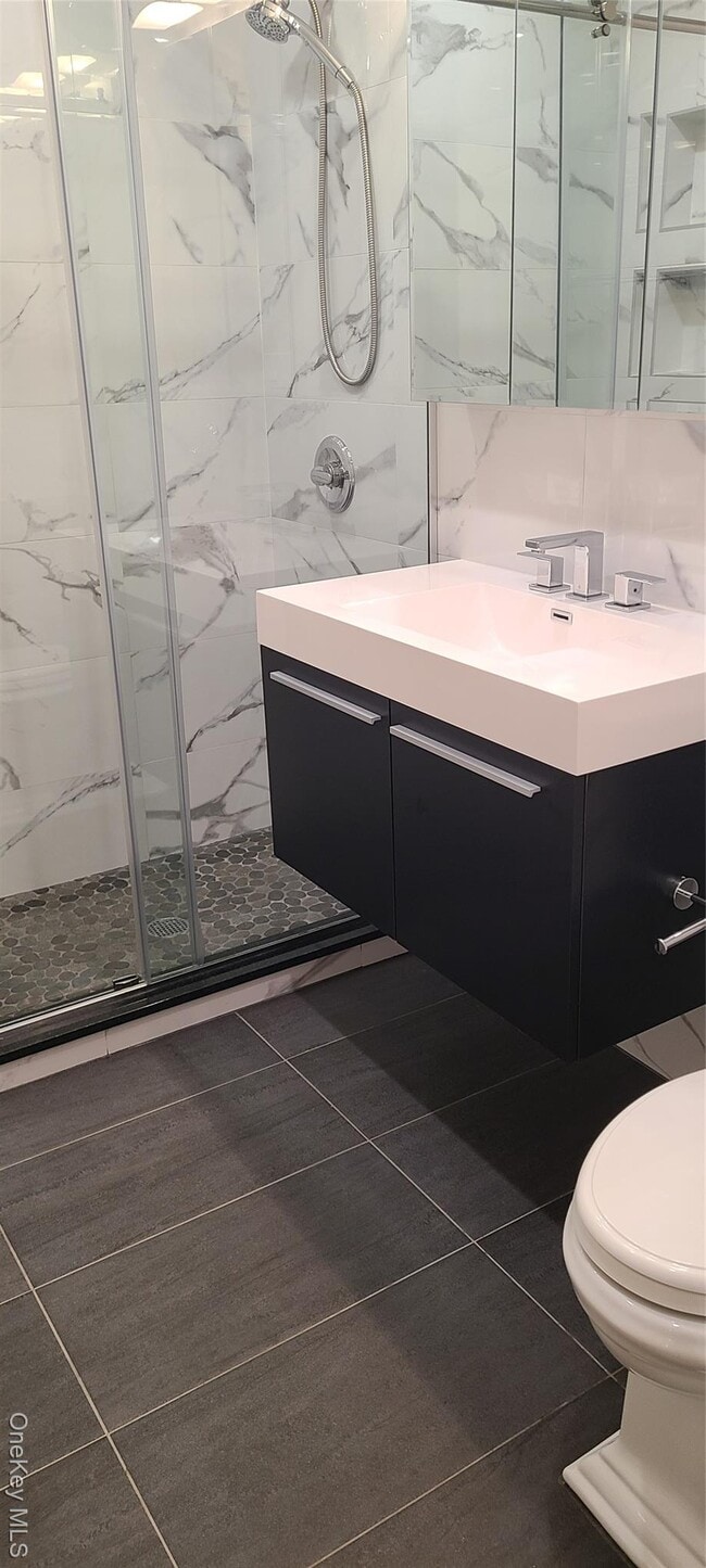 Building Photo - 61-25-61218 218th St