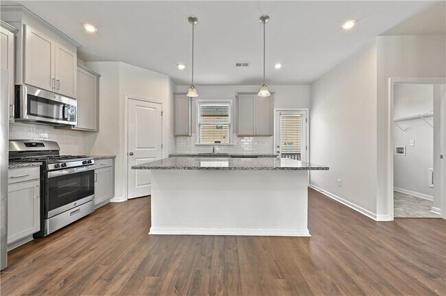 Building Photo - 3798 Hidden Valley Cir