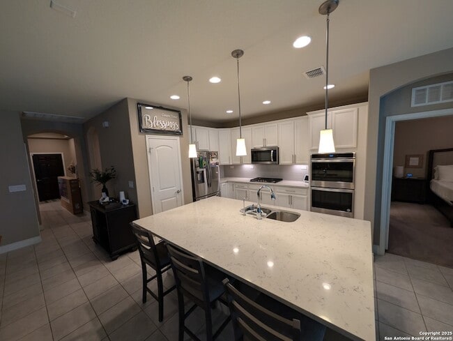 Building Photo - 7631 Pecos Rdg