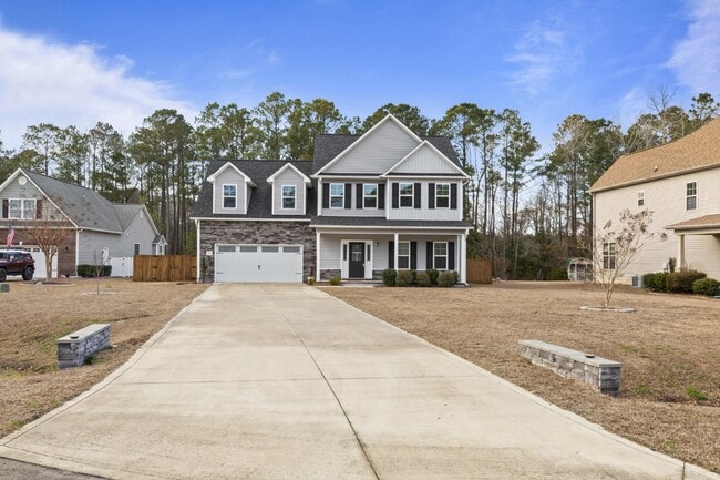 Building Photo - Evans Crossing