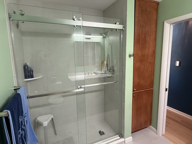 Building Photo - 18 Cricklewood Cir