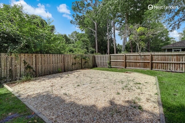 Building Photo - Amelia Island Beauty in Islesworth!