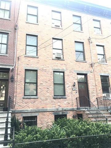 Primary Photo - 226 Garden St