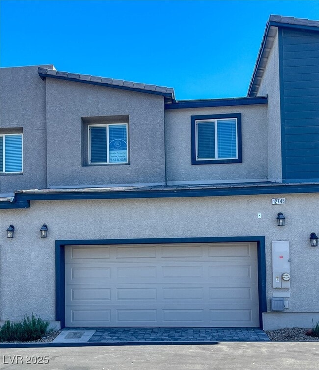 Building Photo - 12748 Feathersong