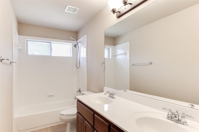 Building Photo - 10101 Lisi Anne Dr