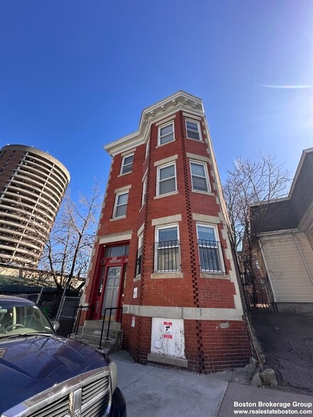 Building Photo - 5 Weld Ave