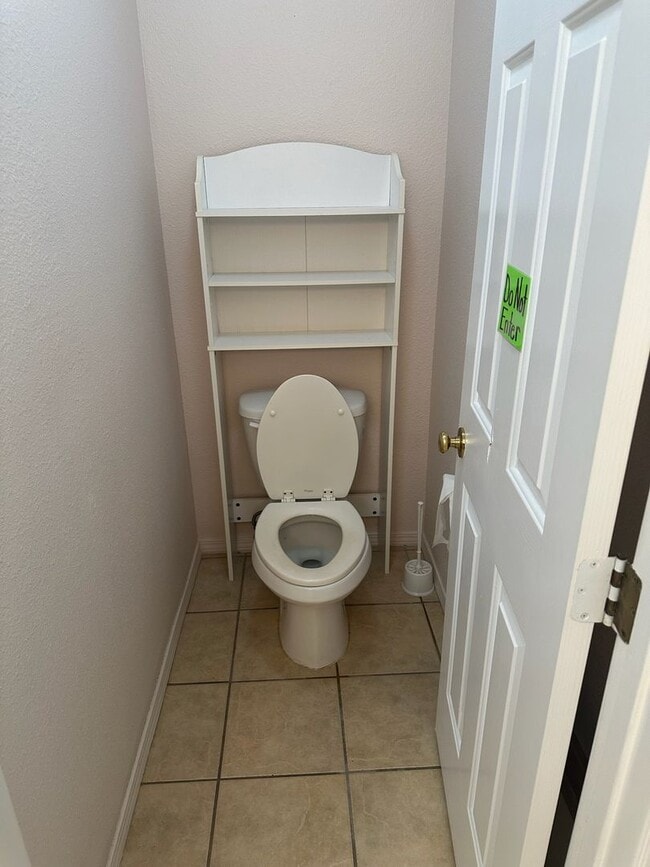 Building Photo - 5449 W Ashland Ct