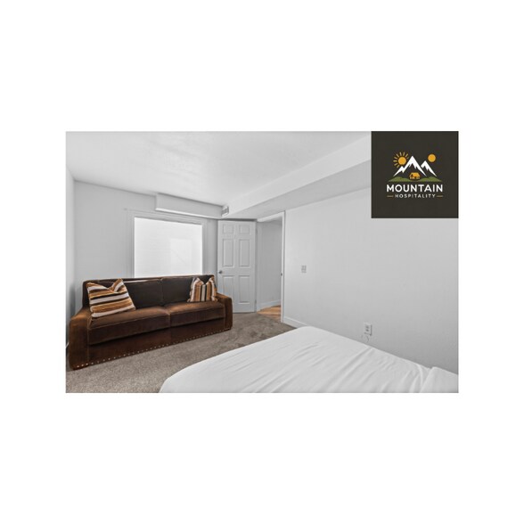 Building Photo - 1869 Dale Ridge Ave