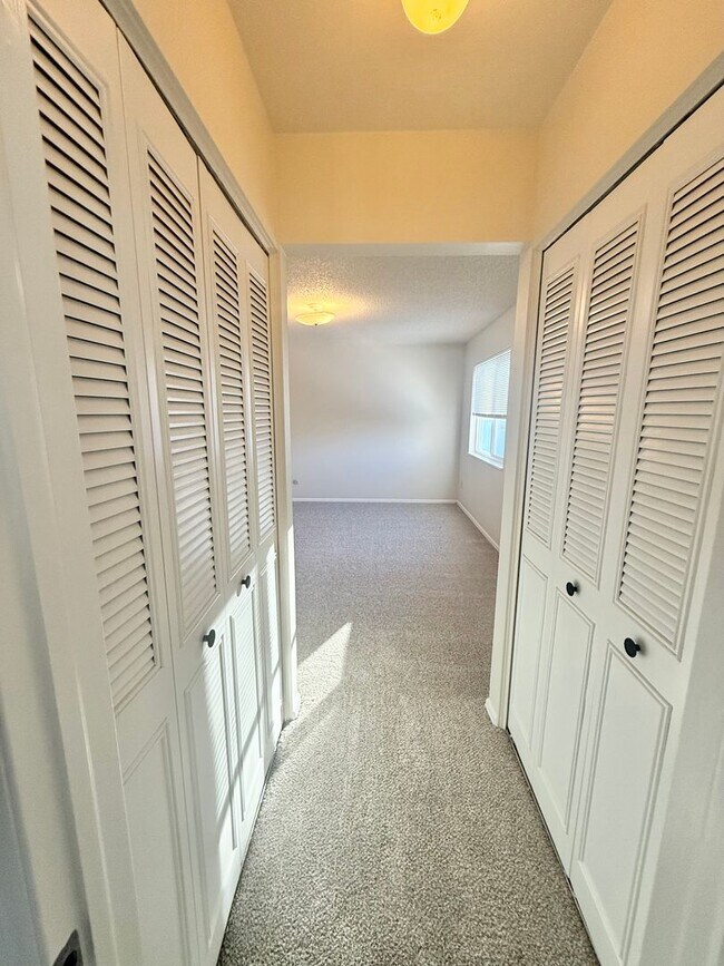 Building Photo - Beautiful Home on Picket for Rent!