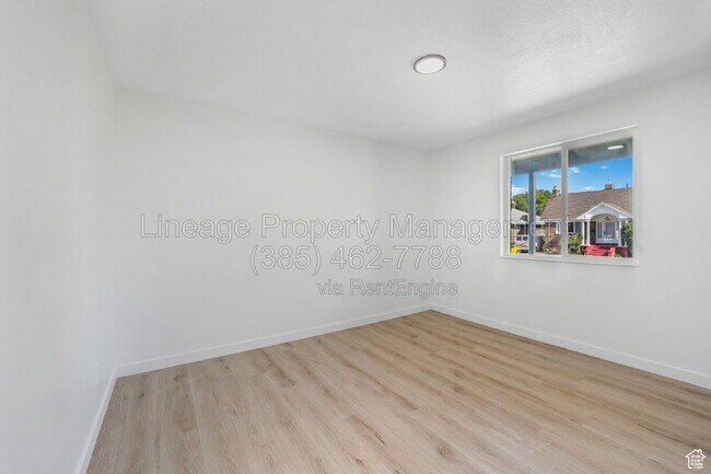Building Photo - 288 Downington Ave S