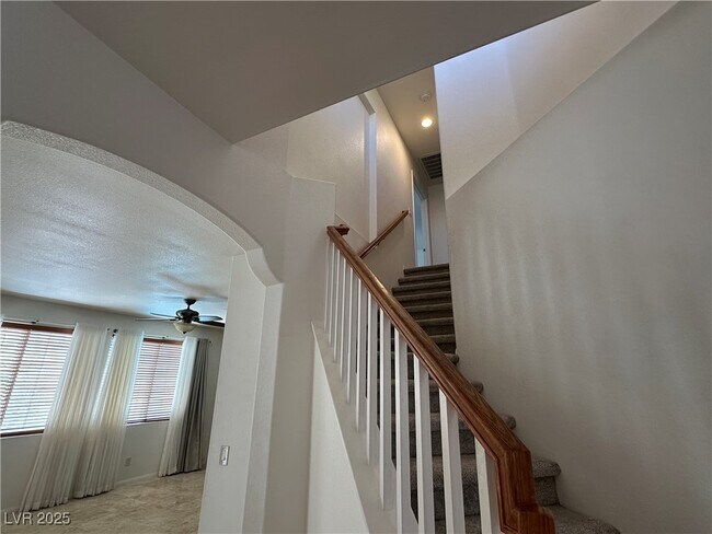 Building Photo - 2411 Brockton Way
