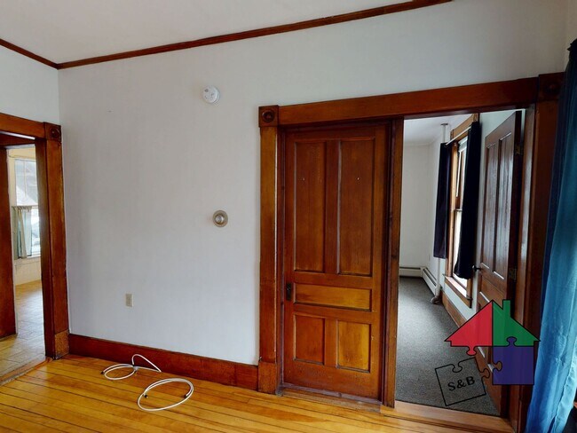 Building Photo - 111 Summer St