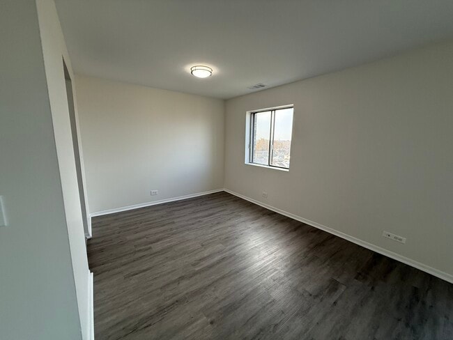 Building Photo - 2300 N Harlem Ave