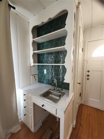 Building Photo - 440 S Main St