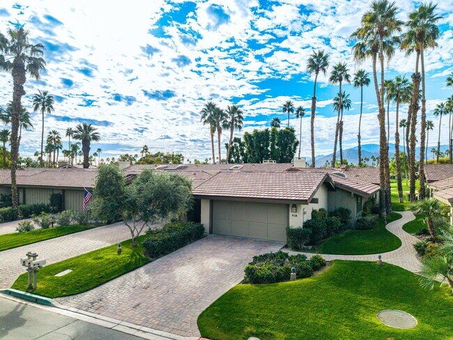 Building Photo - 321 Bouquet Canyon Dr