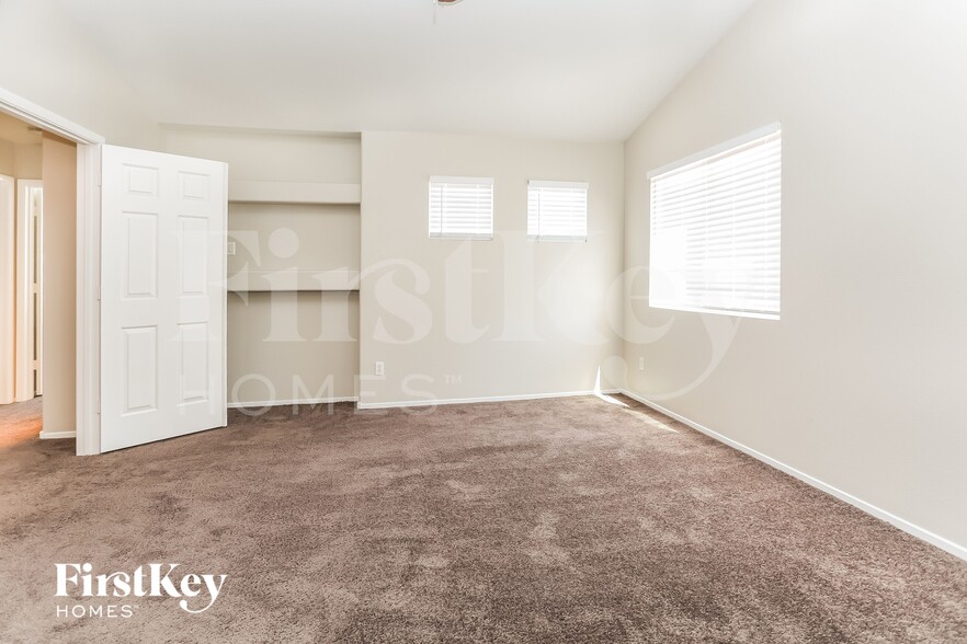 Building Photo - 7605 Donald Nelson Ave