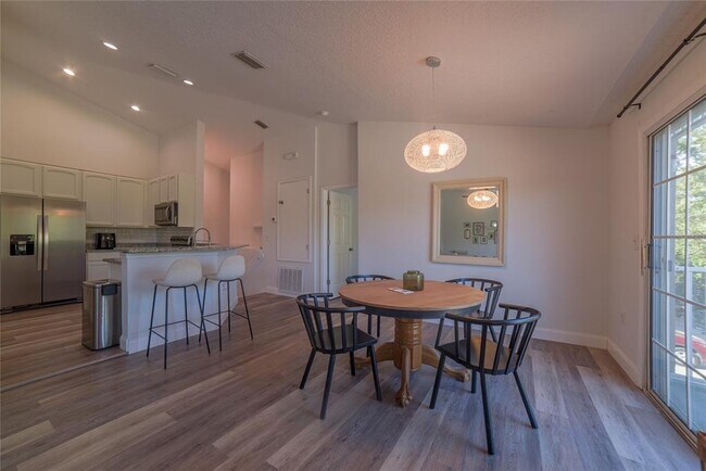 Building Photo - 27801 Pleasure Ride Loop