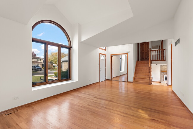 Building Photo - 17709 Peacock Ln