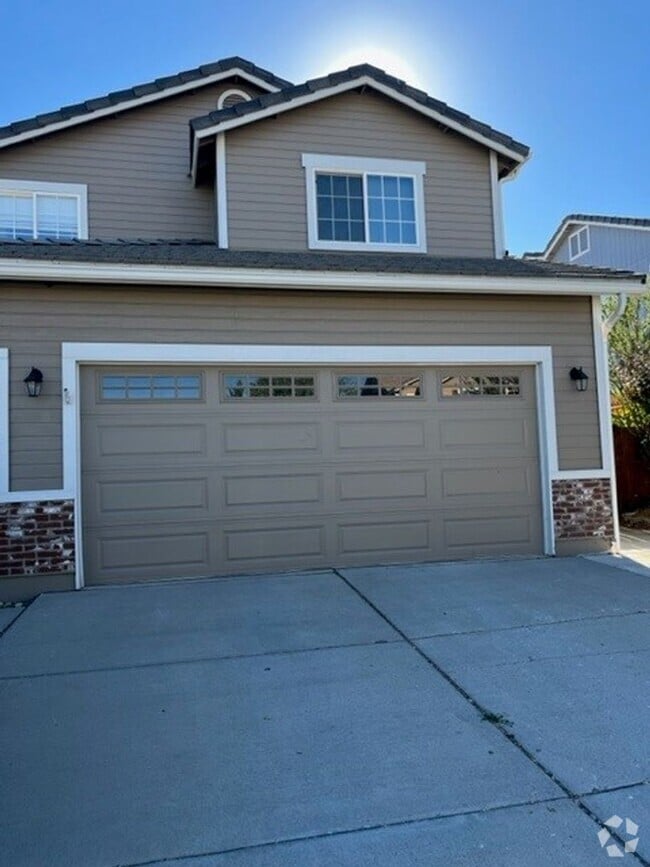 Building Photo - Welcome Home!