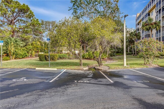 Building Photo - 15171 Cedarwood Ln