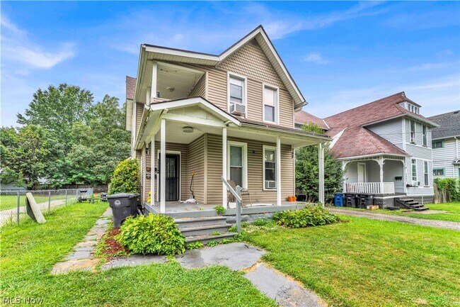 Building Photo - 3900 W 33rd St