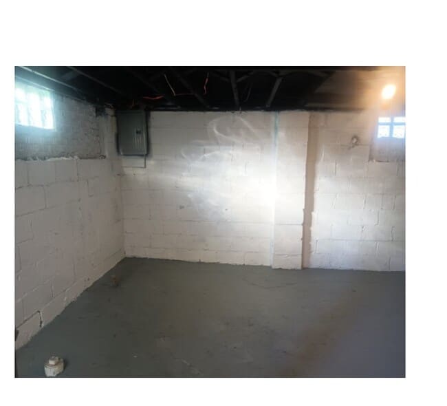 Building Photo - 13911 Tuller St