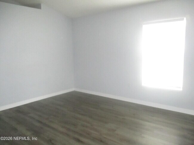 Building Photo - 738 N 5th St