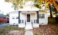 Building Photo - 5008 Lynch Dr