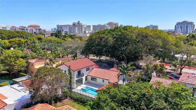 Building Photo - 519 Alhambra Cir