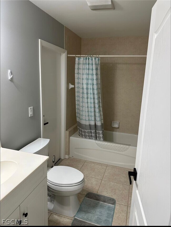 Building Photo - 1804 NW 20th Pl