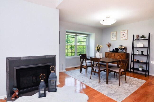 Building Photo - 4471 Hillside Ct