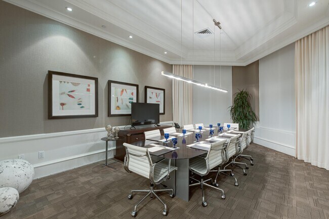 Building Photo - 2700 N Ocean Dr