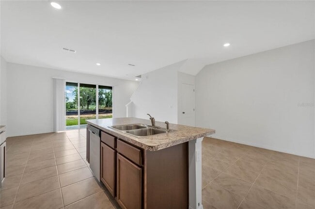 Building Photo - 1117 Blue Jay Dr