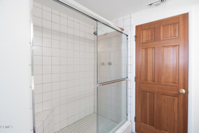 Building Photo - 3637 Ocean Dr