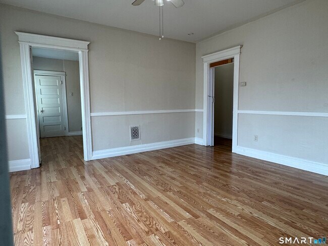 Building Photo - 548 Colorado Ave