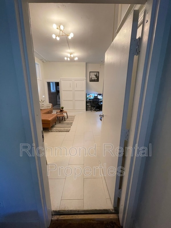 Building Photo - 1603 Hanover Ave