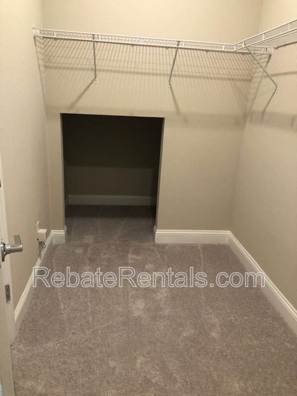 Building Photo - 308 Sweet Oak Wy